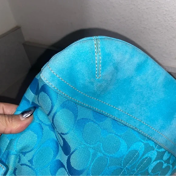 Coach Vintage Signature Slim Duffel Shoulder/Crossbody Bag EUC - Picture 7 of 16